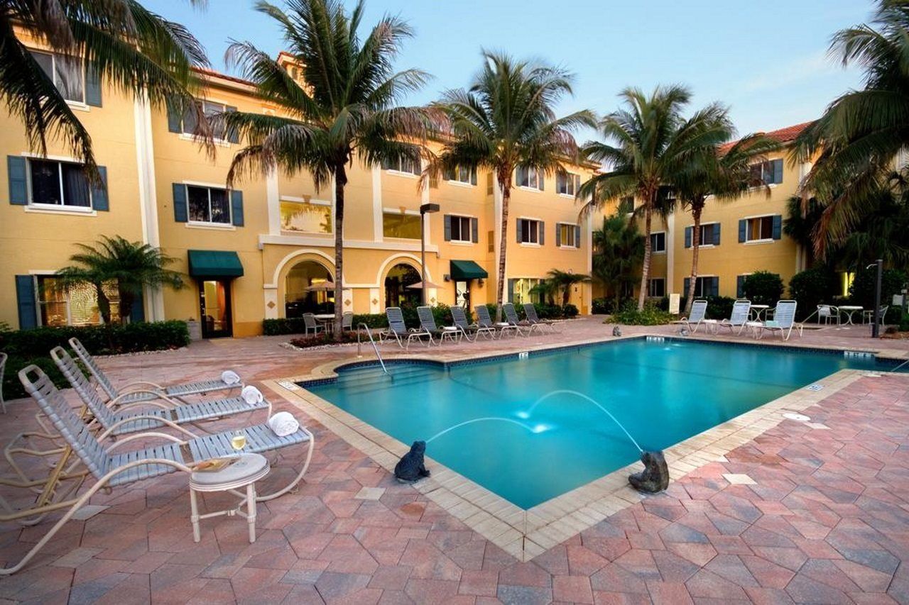 Hawthorn Extended Stay By Wyndham North Naples Buitenkant foto